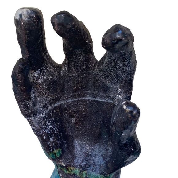 Life-Sized Hands Ceramic Sculpture Set- Morbid Surrealism- Gothic Vamp Decor- Bl - Picture 4 of 11